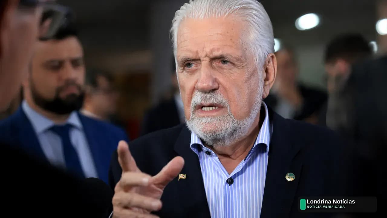 Jaques Wagner durante pronunciamento no Senado Federal em Brasília